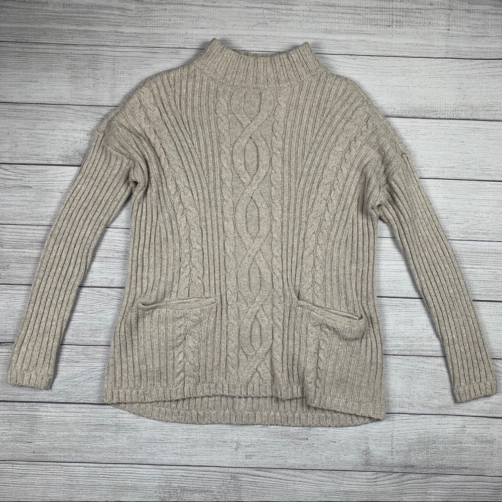 Abercrombie & Fitch Beige Cable Knit Sweater
